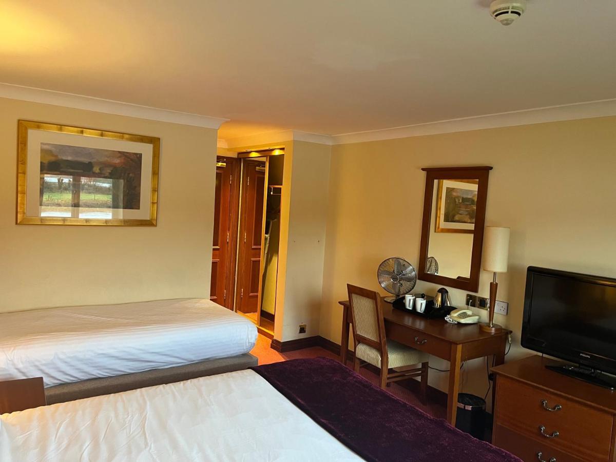 Macdonald Tickled Trout Hotel Preston  Extérieur photo